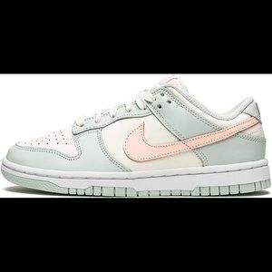 Women's Nike Dunk SAIL/CRIMSON TINT-BARELY GREEN